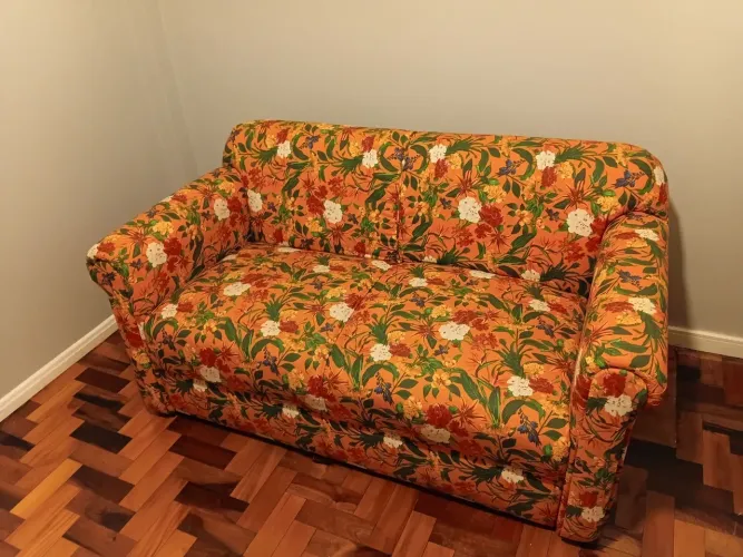 Sofá 2 Lugares Estampado Floral Laranja - Super Confortável e Reforçado
