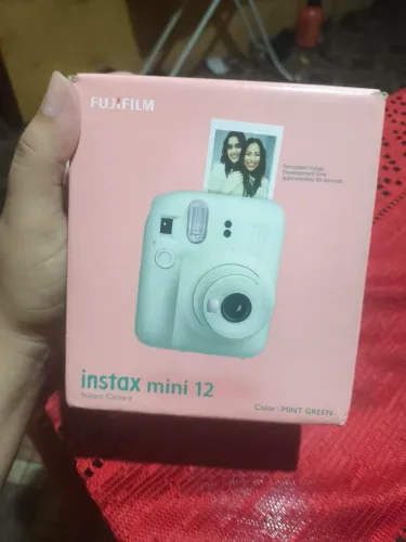 CAMERA INSTAX MINI 12 VERDE MENTA + CAPA TRANSPARENTE