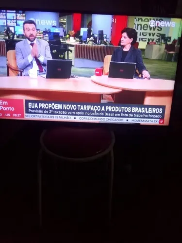 Vendo TV 43"excelente imagem perfeita. 