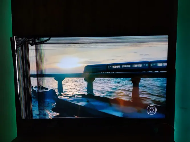 TV Samsung 40 polegadas 4K Smart, modelo UN40NU7100G