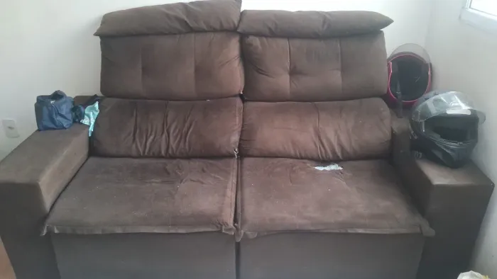 Sofa R$200 p sair logo