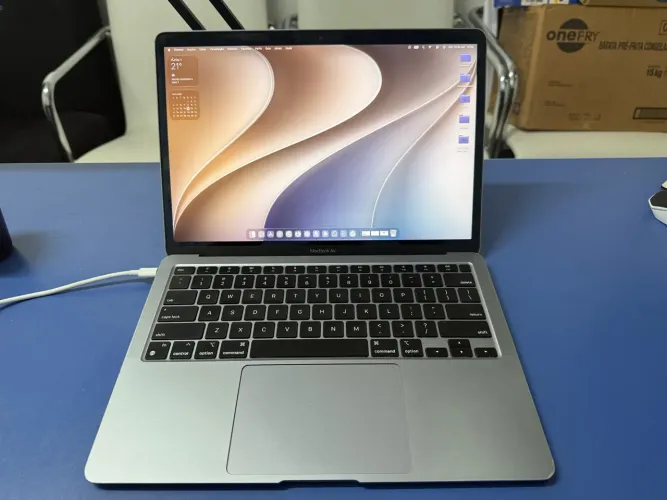 MacBook Air M1