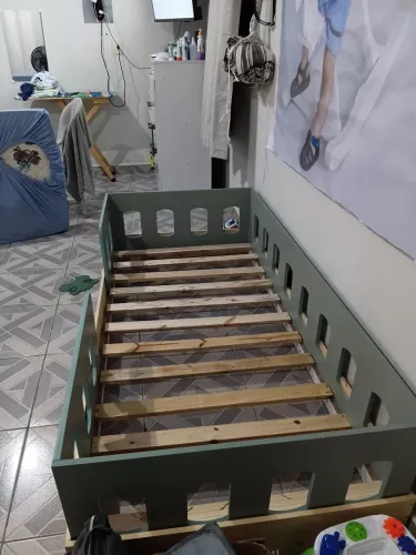 Cama montessoriana