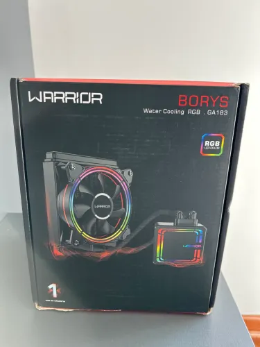 Warrior Borys Water Cooler RGB (GA183) com radiador de 120mm.