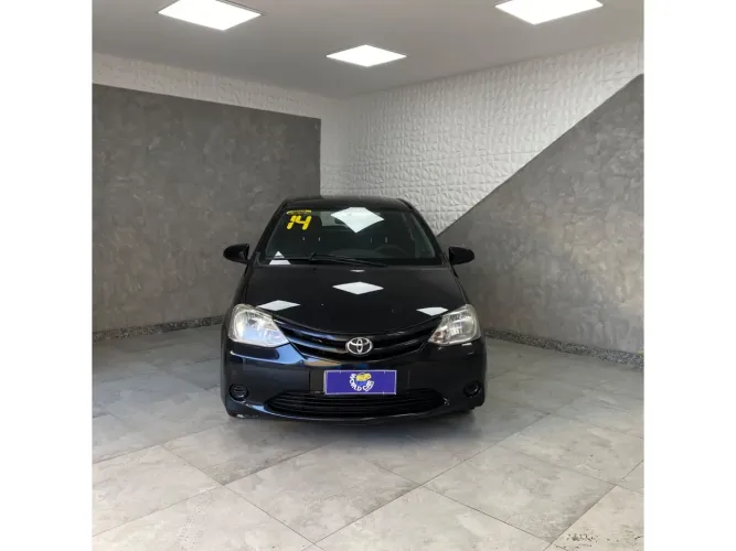 Toyota Etios X 1.3 Flex 16V 5P Mec. 2014