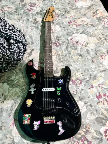 Guitarra Memphis MG32