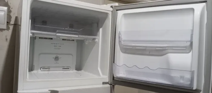 Geladeira / Refrigerador Electrolux Frost Free Duplex usada (leia a descrição)