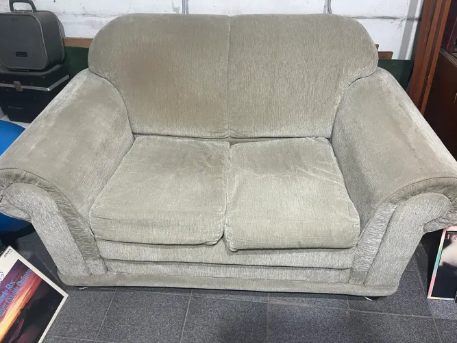 Sofá 2 lugares
