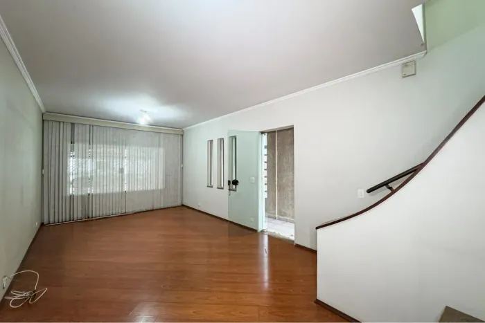 Casa à venda com 4 dormitórios e 1 suíte na Saúde REF: OR *24