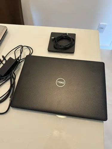 Notebook Dell i7 8665U (Oitava Geração)  GBs Tela 17 Polegadas