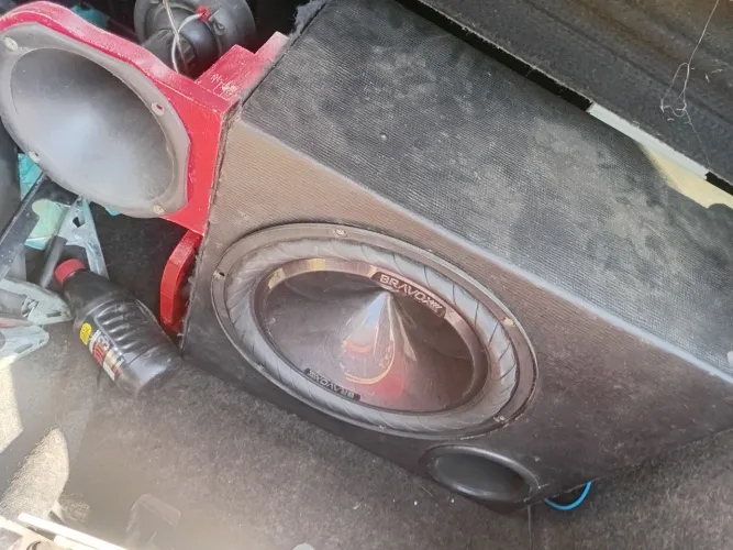 Som automotivo