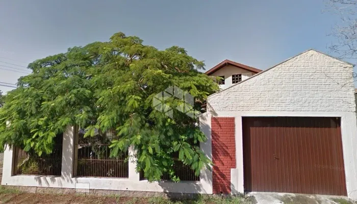 Casa com 3 quartos a venda na Rua Pedras Altas no bairro Passo da Areia em Porto Alegre