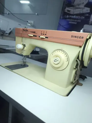 SINGER ZIG-ZAG SUPER LUXO 1996