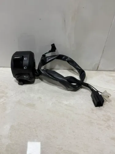 Punho De Luz Honda 160 Titan / Fan / Start / 2025 Original <br><br>Valor $ 80