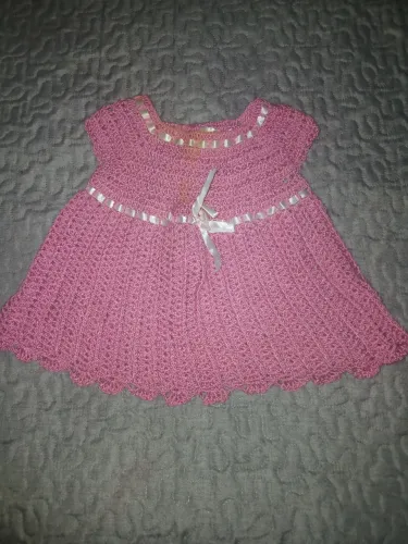 Vestido rosa de croché pra bebê 40 reais