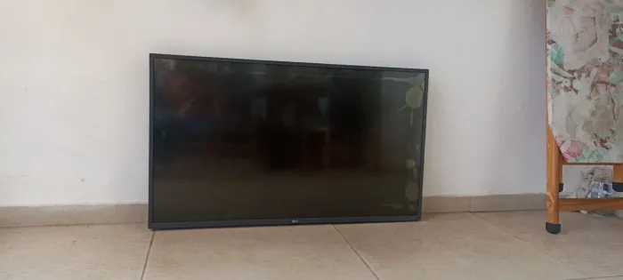 TV quebrada para retirar, só sai o Áudio