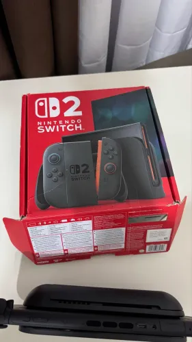 Nintendo switch 2 novo com capa e um jogo Zelda