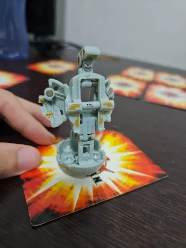 Bakugan Haos mega brontes