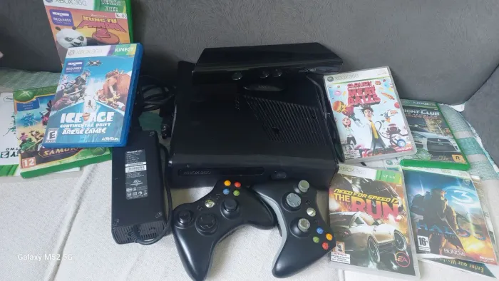 Xbox 360 para retirada de peças deu luz vermelha só retirada em mãos franca sp não envio 