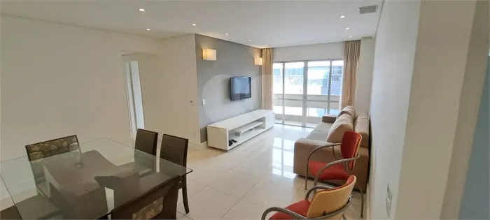 Apartamento com 3 quartos para locação em Moema - SP