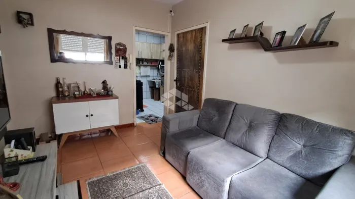 Apartamento de 02 dormitórios com 1 vaga no Bairro Sarandi