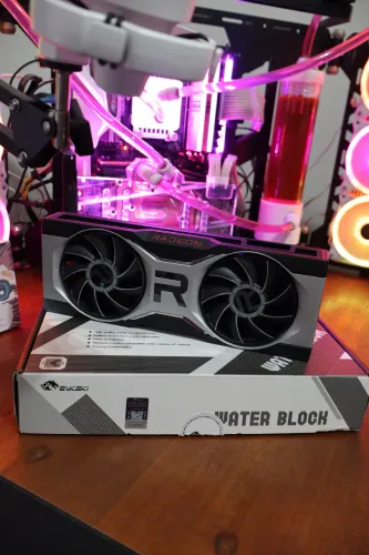 Placa de vídeo RX 6700XT com Water Block