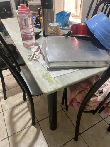 Mesa de marmori