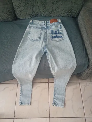 Calça jeans feminina marca sal e pimenta número 40