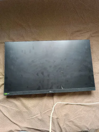 Monitor LG Ultragear (LEIA A DESC)