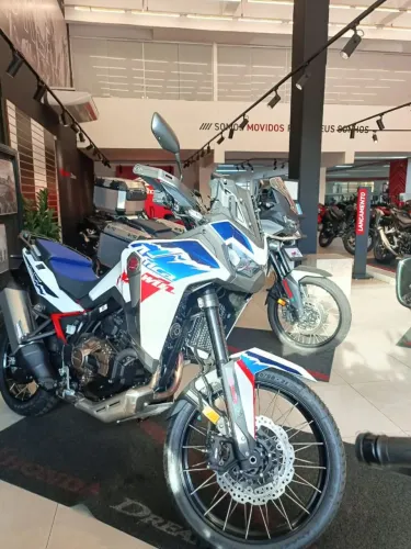 CRF 1.100L AFRICA TWIN DCT PRONTA ENTREGA