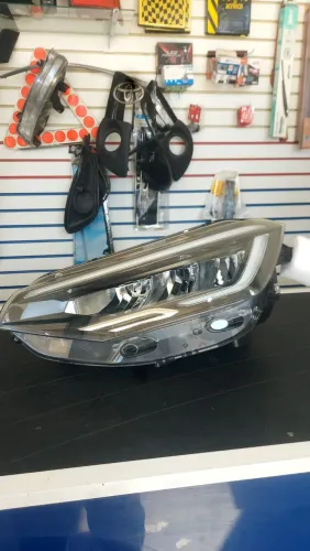 Farol Original Volkswagen Virtus Highline Full LED - Seminovo <br>