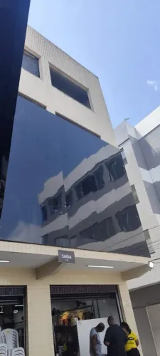 ALUGA-SE PONTO COMERCIAL - 1º E 2º ANDAR