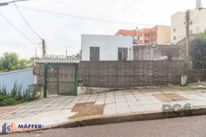 Casa 4 dormitórios à venda Santa Tereza Porto Alegre/RS