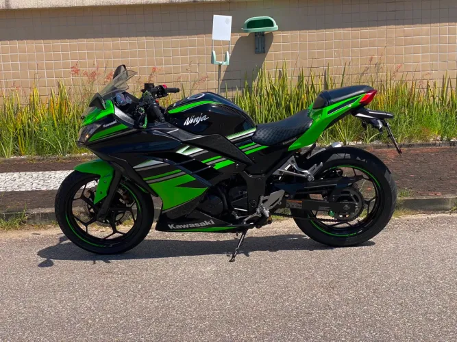 Kawasaki Ninja 300 ABS 2018
