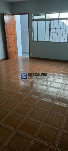 Casa residencial para aluguel com 2 quartos e 3 vagas na Vila Linda, Santo André