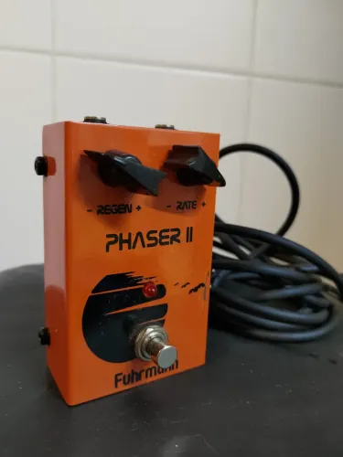 Pedal Phaser II + Cabo P10 e fonte