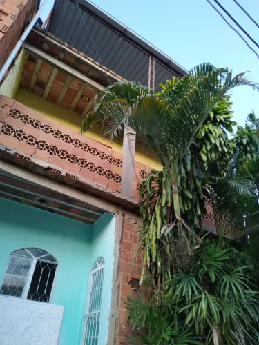Aluga-se casa na Rua Moraes Pinheiro (Comunidade)