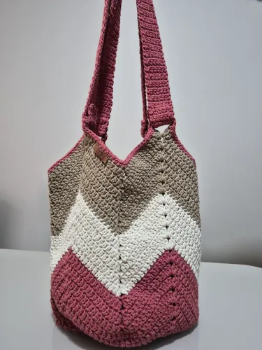 Bolsa em Crochê Estilo Bag - Feita à Mão