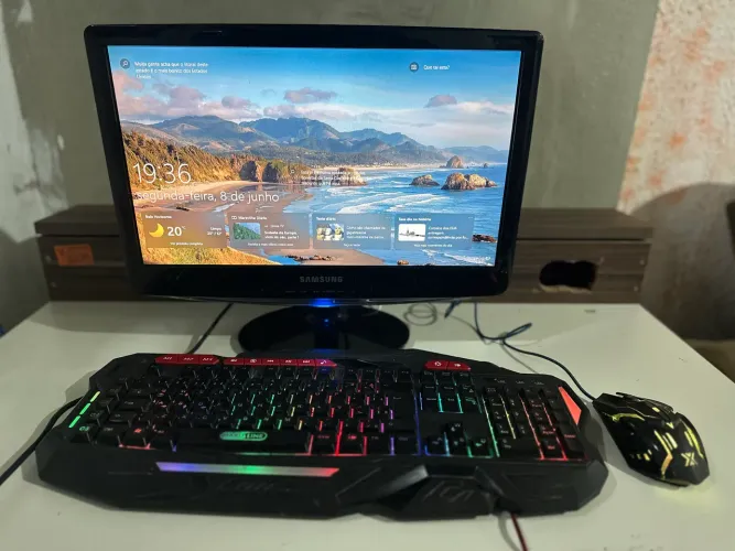 Monitor Samsung 19P com mouse e teclado