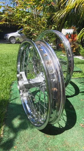 Par de Rodas originais da Lander 2023