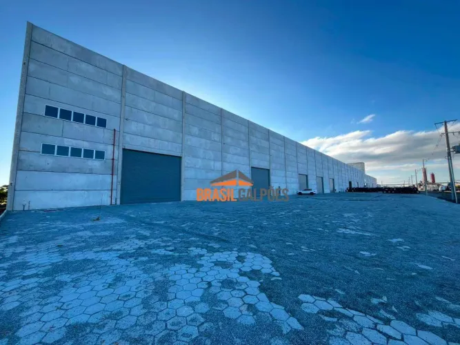 Galpão para Alugar, 4.300 m² - Tijucas/SC