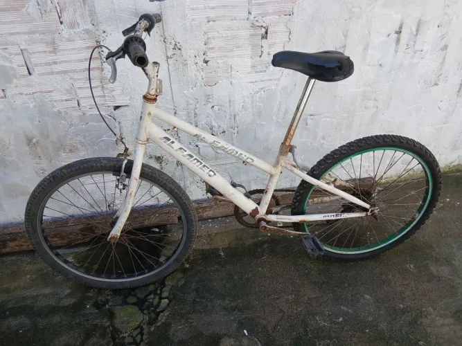 .bicicleta de passeio aro 24 excelente