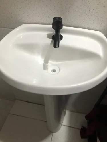 Vendo Pia de Banheiro
