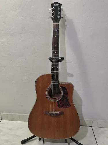 Guitarra e violão elétrico