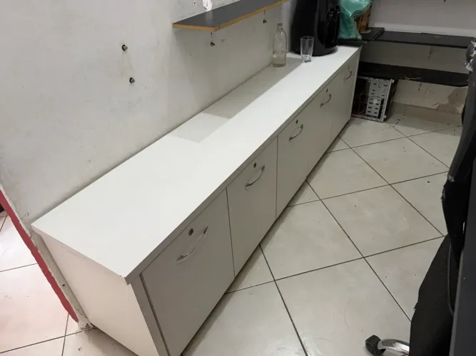 Móvel todo em MDF com gavetas amplas