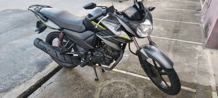 Vendo Fazer 150 SED modelo 2016 