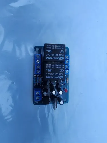 Protetor dc/delay estereo para amplificadores