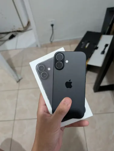 iPhone 16 bateria em 95%