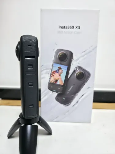 Câmera de Ação Insta 360 X3