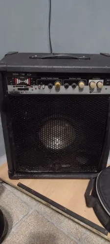 Caixa Amplificada